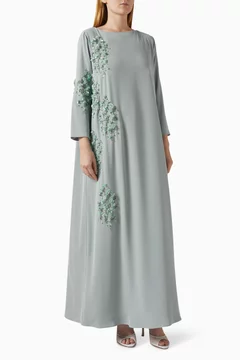 أسود