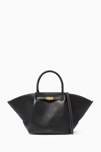 The Midi New York Tote Bag in Grained Leather
