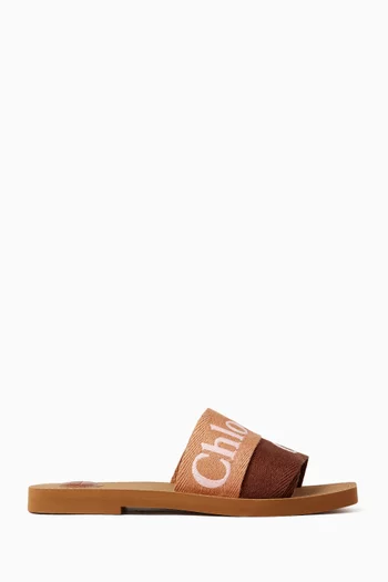 Woody Logo Slides in Linen
