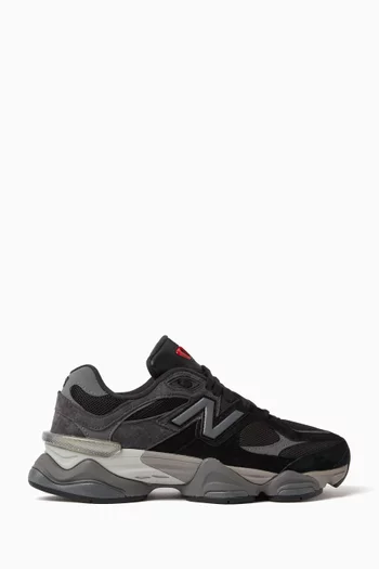 9060 Sneakers in Mesh & Suede