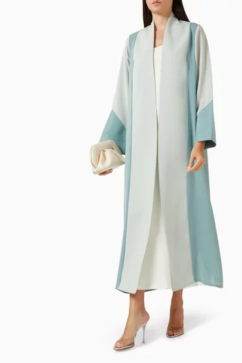 High-collar Abaya in Crepe
