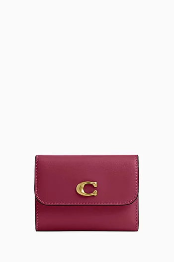 Essential Card Holder Wallet in Leather