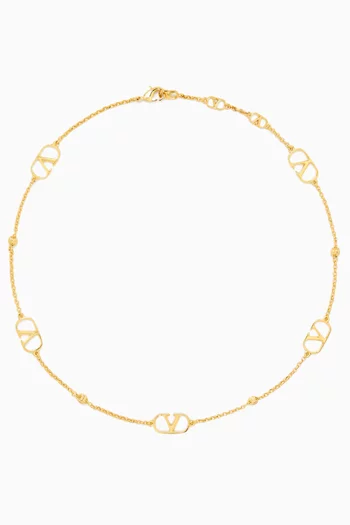 قلادة بشعار حرف V معدن بلون ذهبي