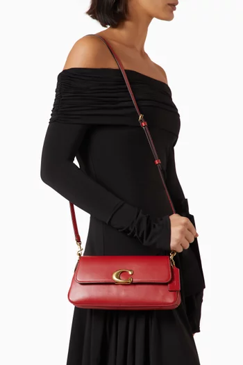 Jet Shoulder Bag in Leather