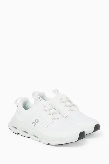 Cloudswift Sneakers