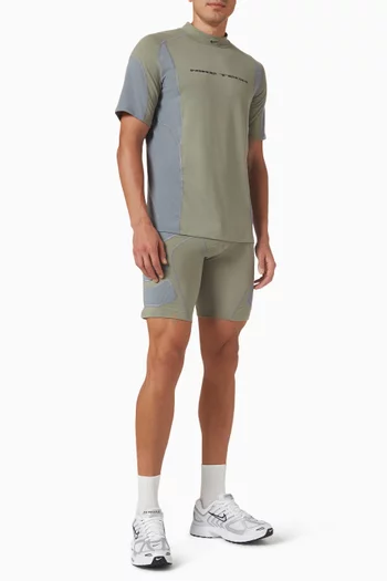 تي شيرت بيز لاير معالج بتقنية Dri-FIT