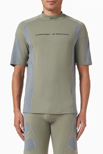 تي شيرت بيز لاير معالج بتقنية Dri-FIT