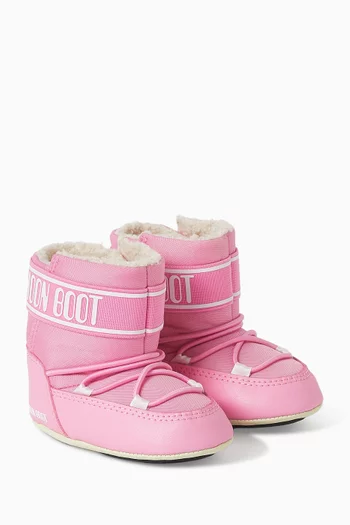 Crib Mid Boots in Nylon