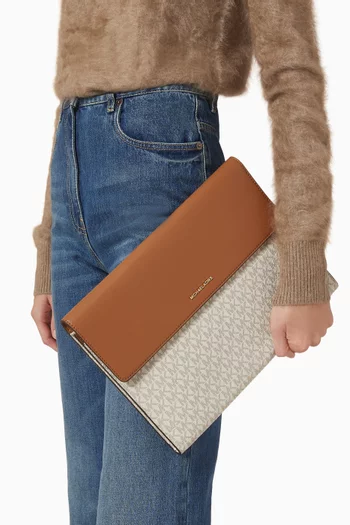 Jet Set Laptop Case in Logo Canvas