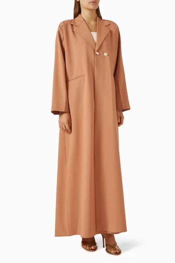 عباية بنمط معطف بطيّات