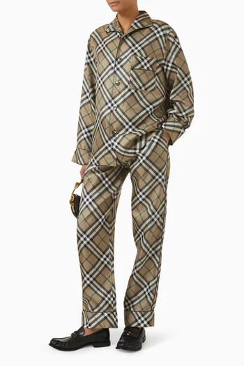 بنطال برباط تضييق ونقشة مربعات حرير