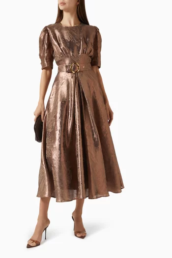 فستان متوسط الطول بحزام