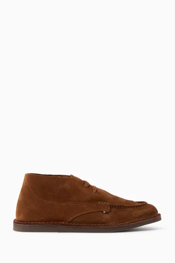 Chukka Topstitch Lace-up Boots in Suede