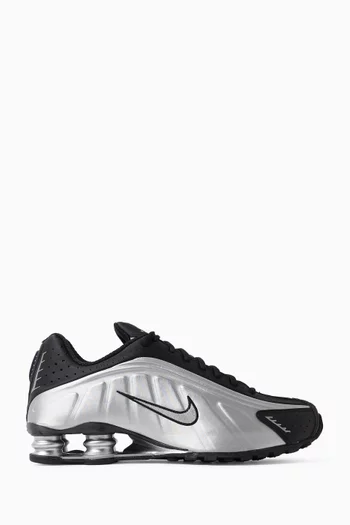 Shox R4 Sneakers