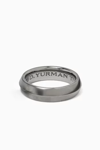 Knife Edge Band Ring in Titanium, 6mm