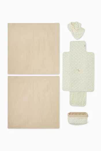 All-over Print Baby Care Gift Set