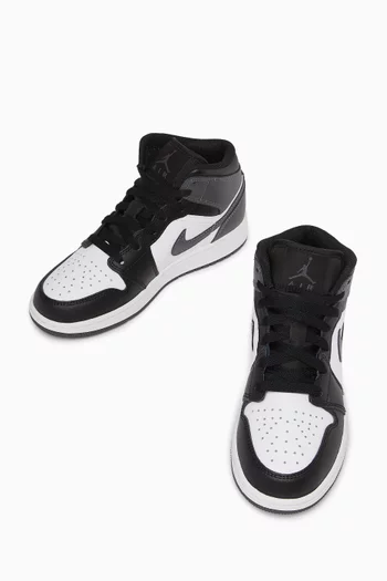 Air Jordan 1 Mid Sneakers in Leather