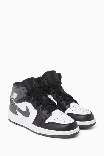 Air Jordan 1 Mid Sneakers in Leather