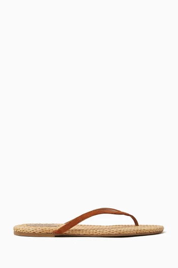 Freja Thong Slippers in Suede & Raffia