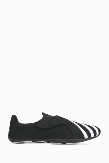 Vario Flat Earth Slip-on Sneakers in Suede