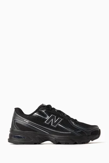 740 Sneakers in Mesh