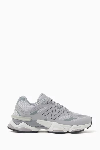 9060 Sneakers in Suede & Mesh