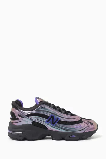 1000 Sneakers in Mesh