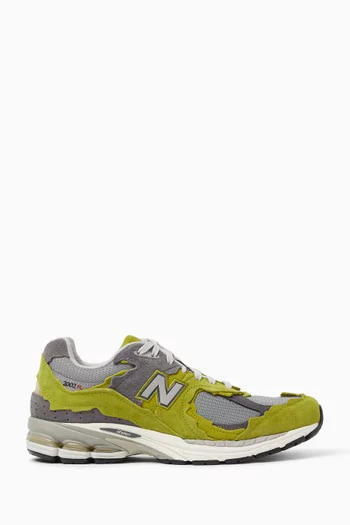 2002 Sneakers in Suede & Mesh