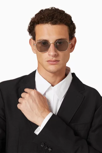 Round Sunglasses in Metal