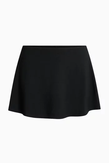 سكورت إسنشال قصيرة