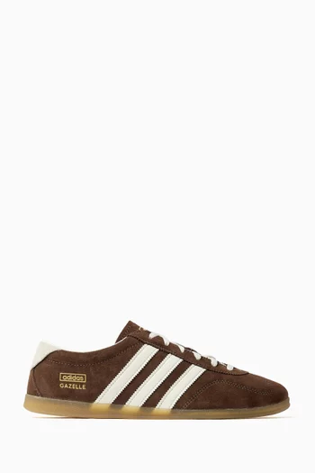 Gazelle Low-top Sneakers in Suede