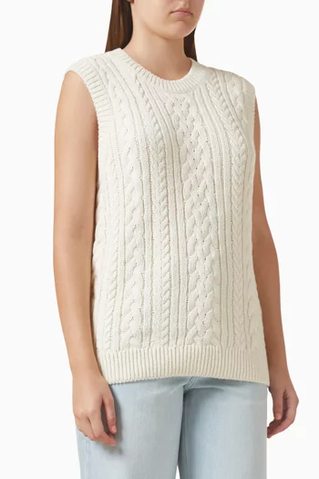 Cable-knit Vest
