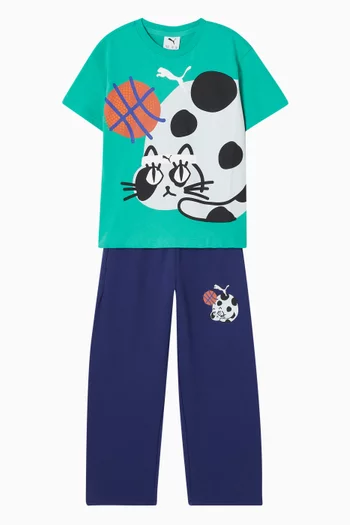 Sporty Cats Relaxed Graphic T-shirt