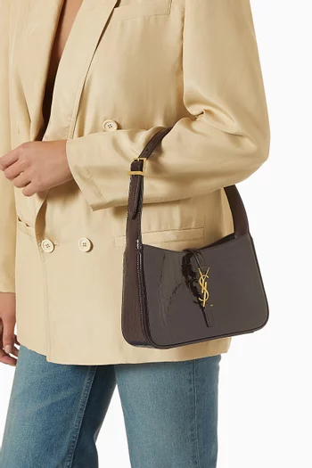 LE 5 À 7 Shoulder Bag in Croc-embossed Patent Leather