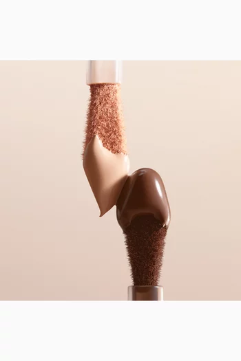 10.5 Tan Airbrush Flawless Blur Concealer, 8.3g