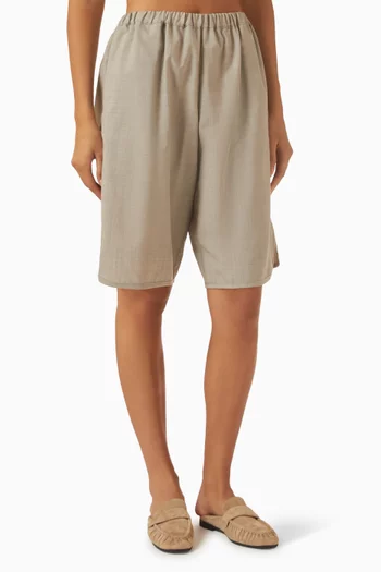 Nelis Bermuda Shorts in Virgin Wool