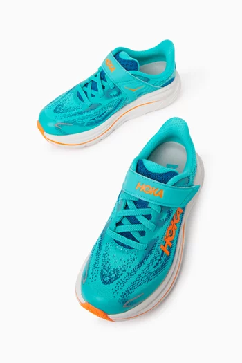Clifton 10 Sneakers