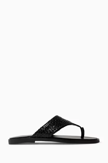 Thong Sandals in Woven Leather