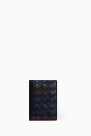 Passport Case in Intrecciato Leather