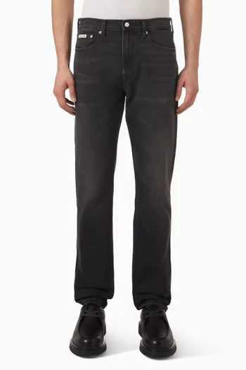 Classic Tapered Jeans in Denim