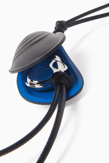 Shell Charm in Leather