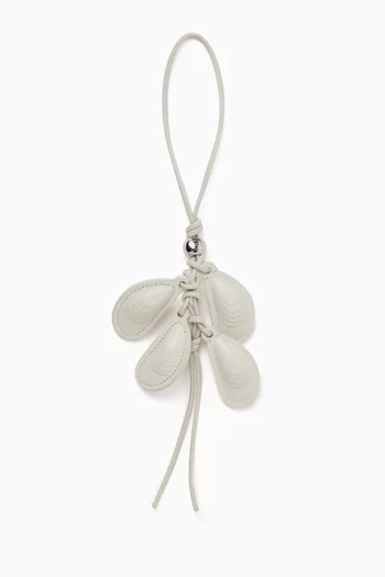 Multi-shell Charm in Leather