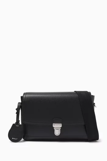 Captiol Crossbody Bag in Leather