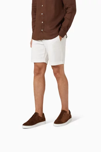 AUR3 Sneakers in Suede