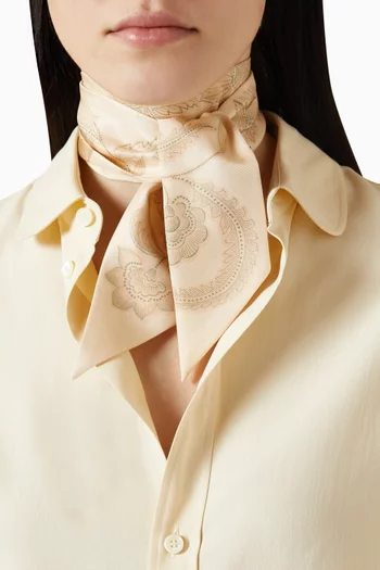 Daffodil Garden Tie Band in Silk-twill