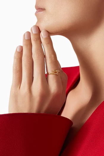 Huwaita Diamond Ring in 18kt Yellow Gold