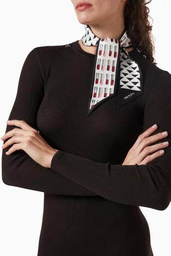 Skinny Scarf in Silk-twill