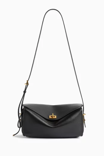 Medium Le 7 Shoulder Bag in Calfskin Leather