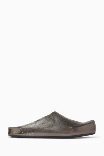 Fussbett Sabot Mules in Metallic Nappa Leather