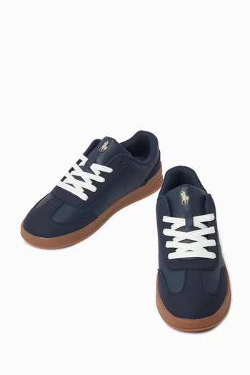 Hollis Sneakers